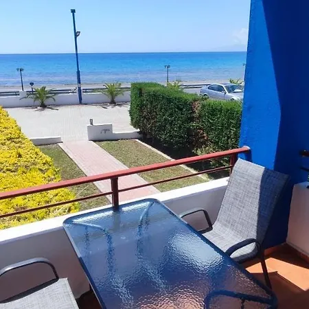 Seaview On The Wave *