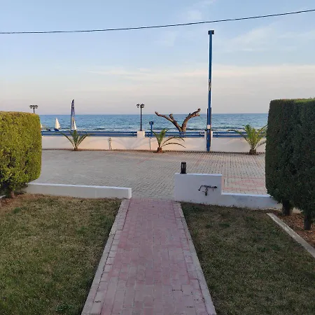 Seaview On The Wave *
